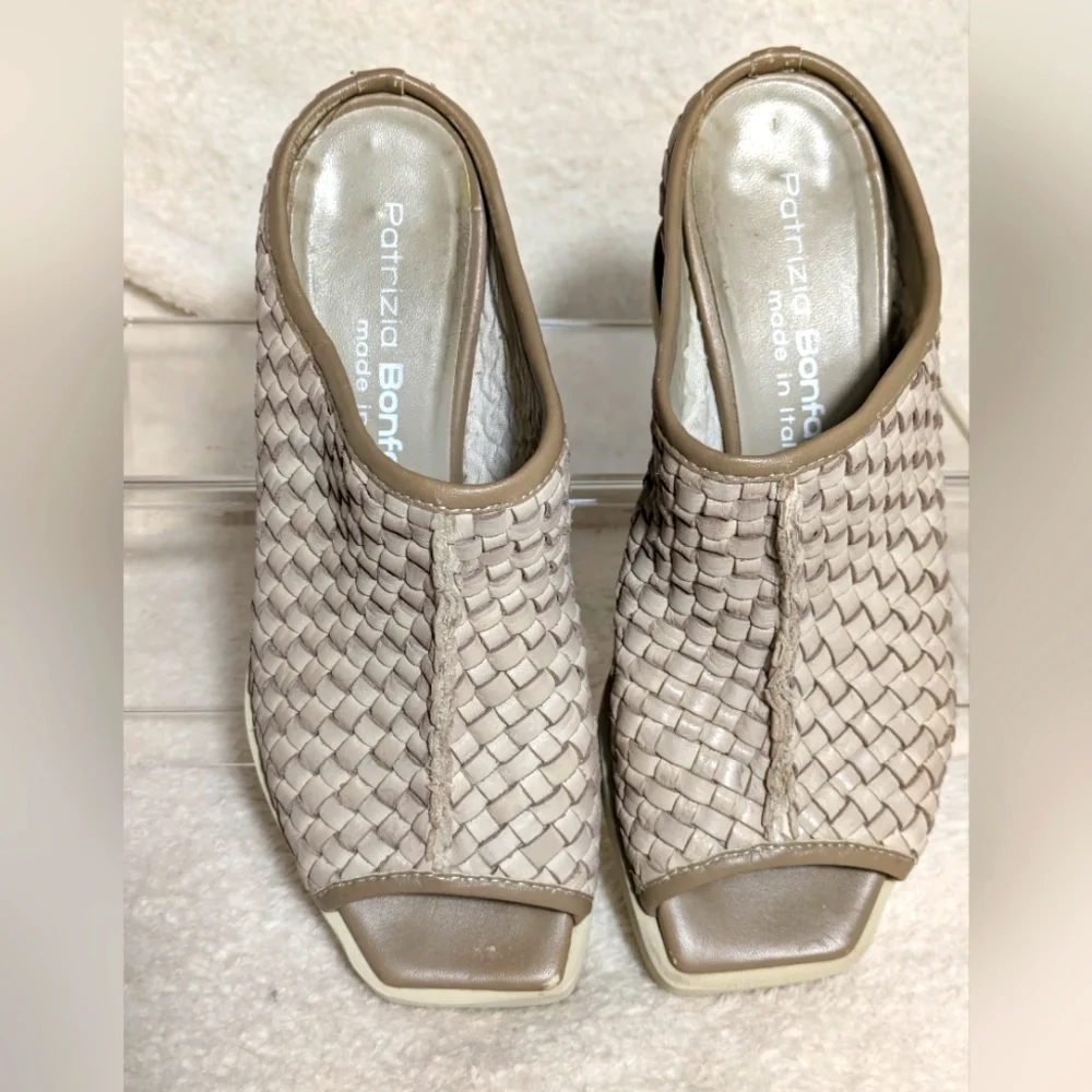 Patrizia Bonfanti Taupe Wedge Woven‎ Leather Chunky Slide, sz 36 (5.5-6)